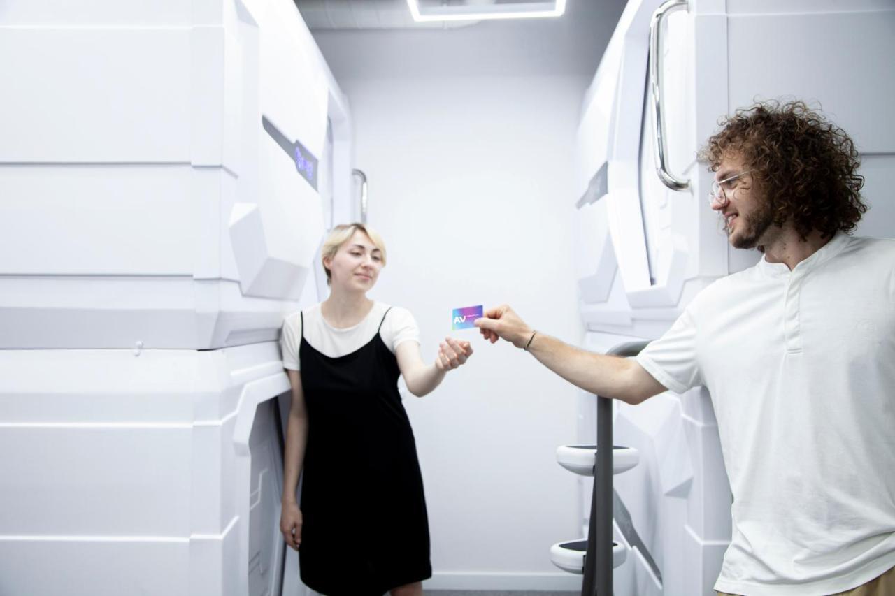 Av-1 Capsule Hotel キエフ エクステリア 写真